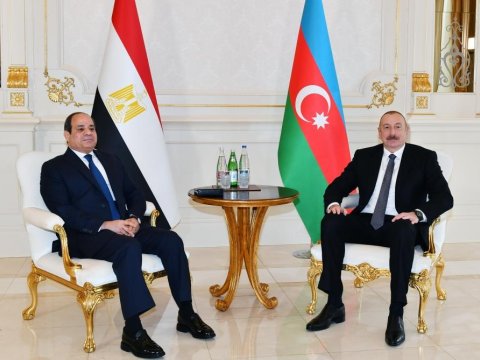 Azərbaycan və Misir prezidentləri təkbətək görüşdü