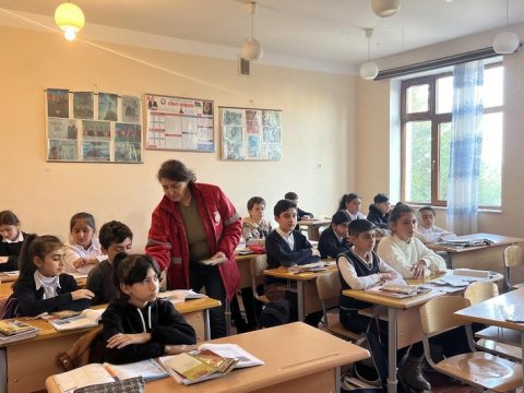 Şagirdlərə mina təlimi keçirildi - FOTOLAR