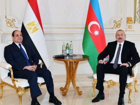 Azərbaycan Misirlə siyasi əlaqələri gücləndirir