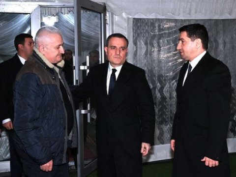 Ceyhun Bayramov və Hikmət Hacıyev Orxan Əsgərovun yas mərasimində