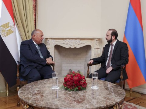 Mirzoyan misirli həmkarı ilə Laçın dəhlizini müzakirə etdi