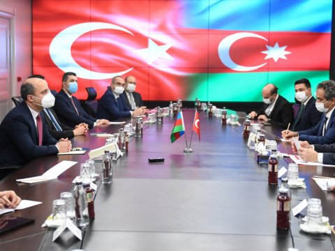 Türkiyənin təhsil naziri Bakıya gəldi - YENİLƏNİB