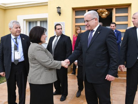 Spiker əlcəzairli həmkarına səfirlikdəki terrordan DANIŞDI