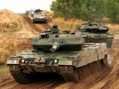 Qərbin tank qərarının pərdəarxası məqamları 