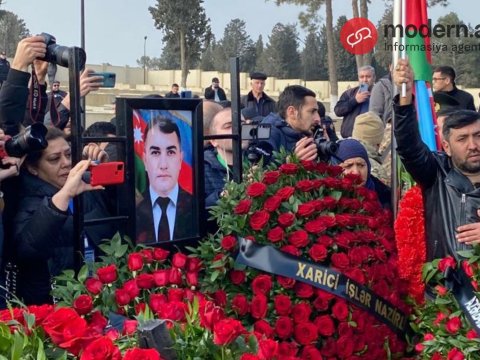 Orxan Əsgərovun dəfnindən FOTOLAR