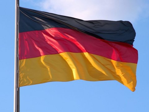 Almaniya azərbaycanlıları səfirliyə hücumu pislədilər