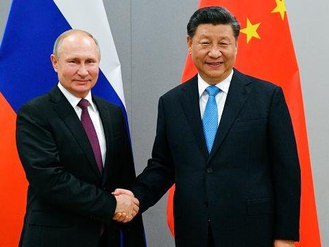 Çin lideri Putinlə görüşə gedir? - RƏSMİ