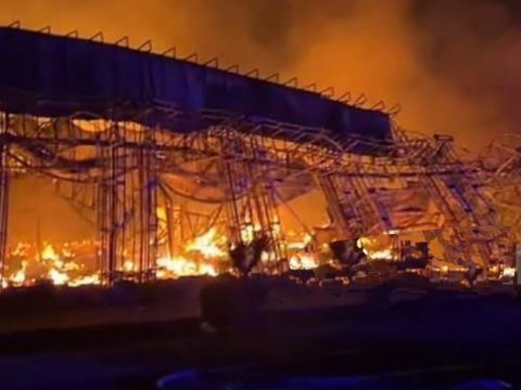 Göygöldə mebel salonu qəsdən YANDIRILDI