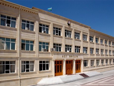 Naxçıvan Ali Məclis sədrinin müşaviri dövlət qulluqçusu olacaq