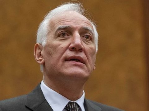 Ermənistan prezidenti keçmiş naziri özünə müşavir təyin etdi