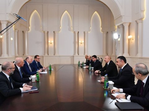 Prezident italiyalı naziri qəbul edib