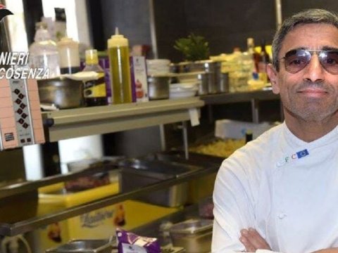 16 ildir axtarışda olan mafiyoz aşpaz işləyirmiş