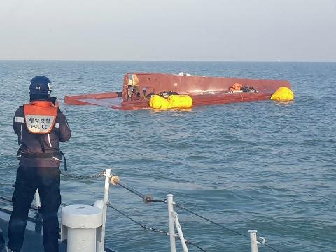 Balıqçı qayığı batdı - 9 nəfər itkindir