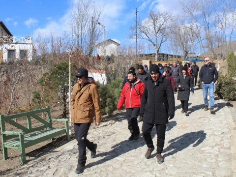 Xarici səyyahlar Kəlbəcərdən sonra Laçında - FOTO (YENİLƏNİB)
