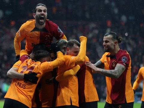 “Qalatasaray” əzəli rəqibinə qalib gəldi