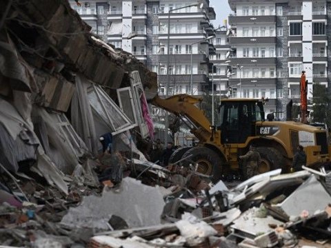 Kahramanmaraşın bütün futbolçuları dağıntılar altında qalıb