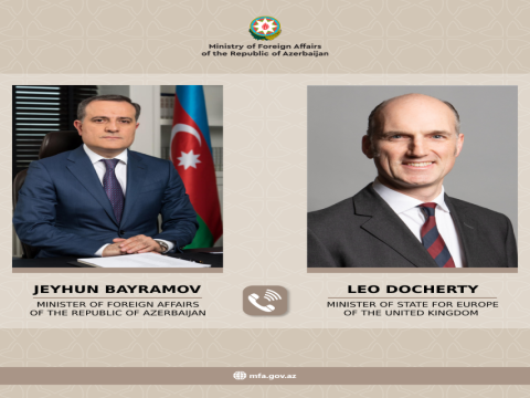 Ceyhun Bayramov Britaniya rəsmisi ilə Laçın yolunu müzakirə edib