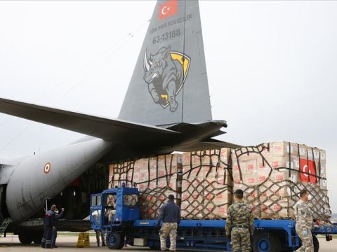 Dost dar gündə tanınar - Türkiyəyə kimlər yardım göndərdi