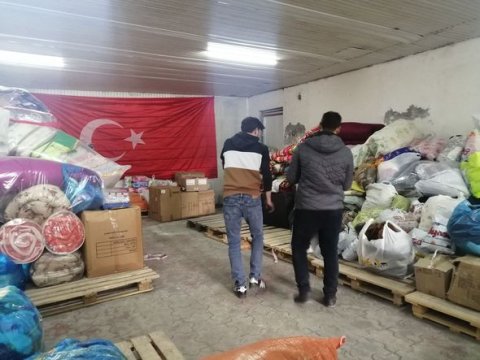 Azərbaycan xalqı Türkiyəyə yardım üçün səfərbər oldu - VİDEO