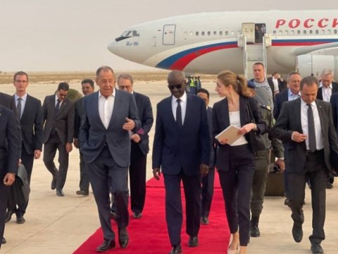 Lavrov bu ölkəyə ilk dəfə səfər edib