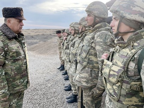 Baş Qərargah rəisi hərbi hissələrin döyüş fəaliyyətini yoxladı - VİDEO