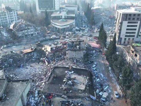 Kahramanmaraşda elektrik, su və qaz yoxdur - Türkiyəli jurnalist