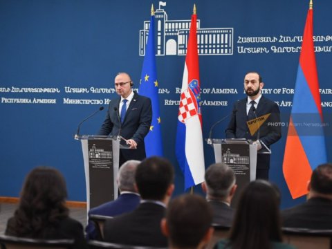 Rusiya ilə aramızda fikir ayrılığı var - Erməni nazir