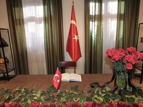 Türkiyə səfirliyində matəm kitabı açıldı