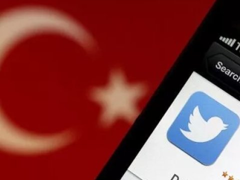 Türkiyədə “Twitter”ə girişdə problem yarandı