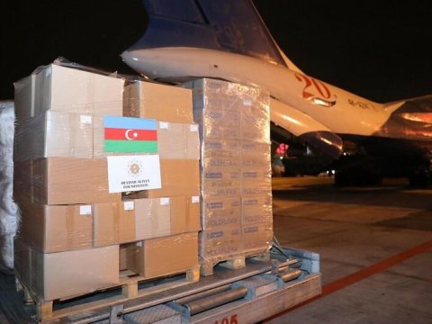 Heydər Əliyev Fondunun yardımı Türkiyəyə çatdı