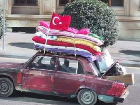 Belə övlad böyüdən ata-ananın əllərindən öpürəm - Deputat