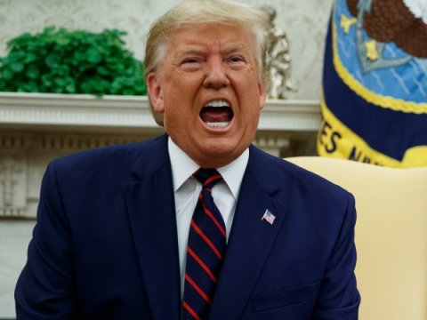 Trampın sosial şəbəkə hesabları bərpa edildi 