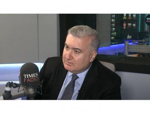 Səfir Britaniya radiosunda Laçın yolundakı aksiyadan danışdı