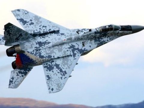 Slovakiya Ukraynaya qırıcı tədarükünə söz verdi