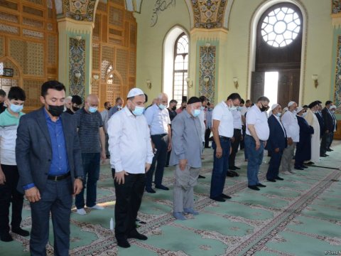 Məscidlərimizdə zəlzələdə ölənlər üçün cənazə namazı qılındı