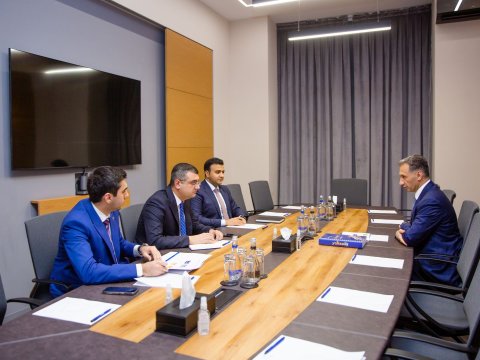 Rəşad Nəbiyev ikinci “Yüksəliş” müsabiqəsinin qalibləri ilə görüşüb