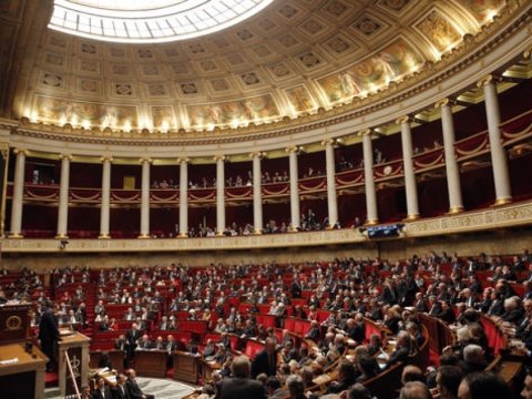 Fransa parlamentində qalmaqal - Deputatlar hədələnir
