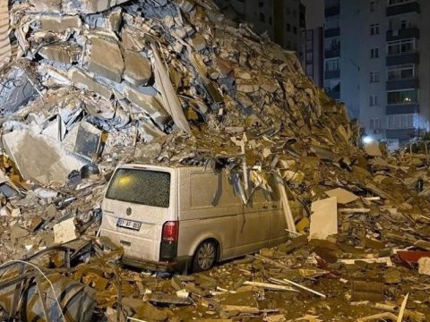 Dağıntıdan çıxarılan 20 min nəfər başqa bölgələrə təxliyyə edilib 