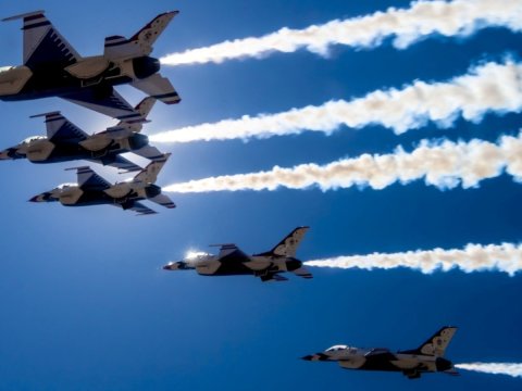 ABŞ ordusu Alyaskada naməlum uçuş aparatını məhv etdi