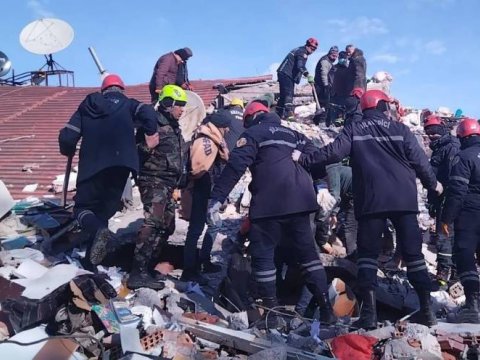 Xilasedicilərimiz 50 yaşlı qadını sağ çıxardı - VİDEO