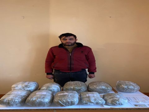 İrandan narkotik gətirən şəxs tutuldu - FOTO
