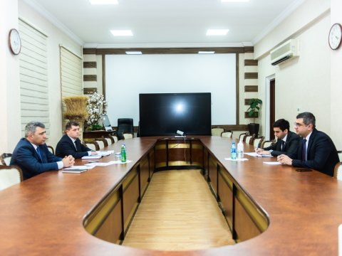 İnam Kərimov “Yüksəliş” müsabiqəsinin qalibi ilə görüşüb