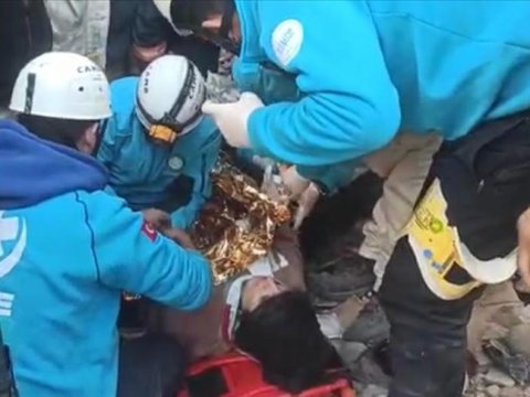 156 saat sonra gələn möcüzə: 18 yaşlı qız xilas edildi