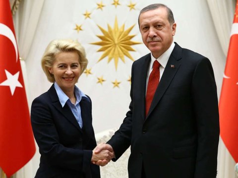 Layen Ərdoğana zəng etdi: Avropa sizinlədir