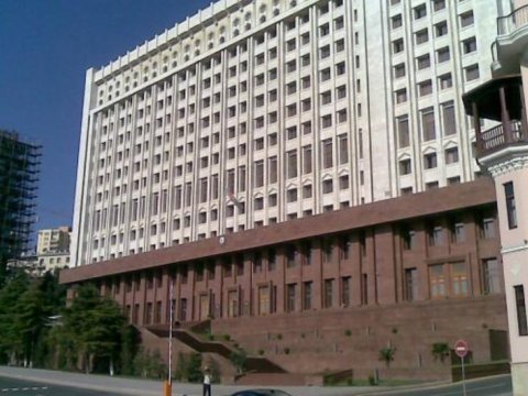 Əfvlə bağlı daha 100 müraciətə baxıldı