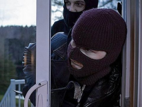 Ötən il evə basqın edən maskalı şəxslər saxlanıldı