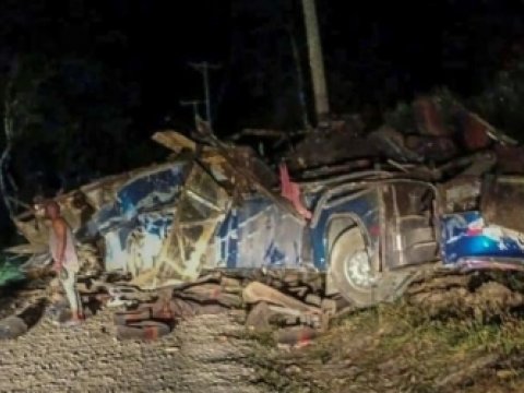 Avtobus qəzası 33 nəfərin həyatına son qoydu 