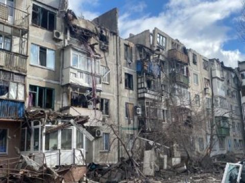 Ruslar Donetski atəşə tutdu - 3 ölü, 11 yaralı