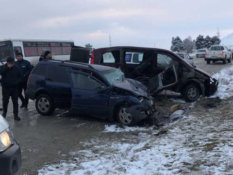 Qəzaya düşənlər müəllimlərdir: İkisi ölüb, 5-i yaralanıb