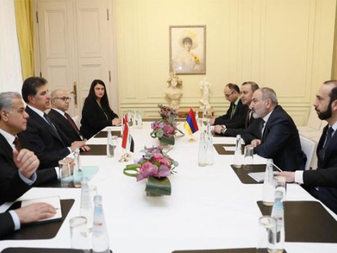 Paşinyan İraq kürdlərinin lideri ilə danışıqlar apardı